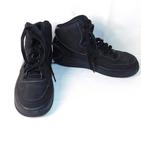black nike air force 1 size 5.5